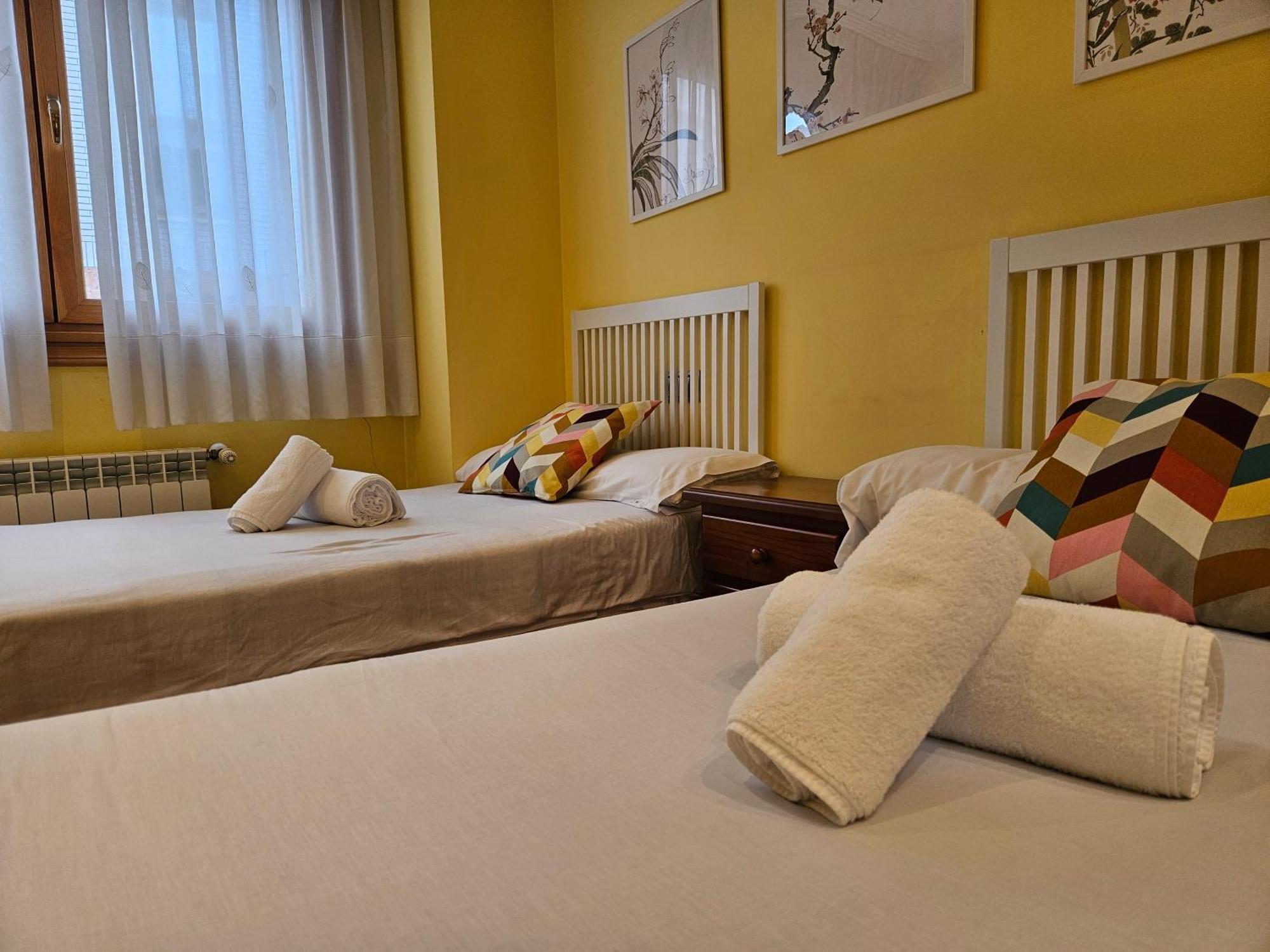 196A Acogedor Apartamento En ヒホン エクステリア 写真